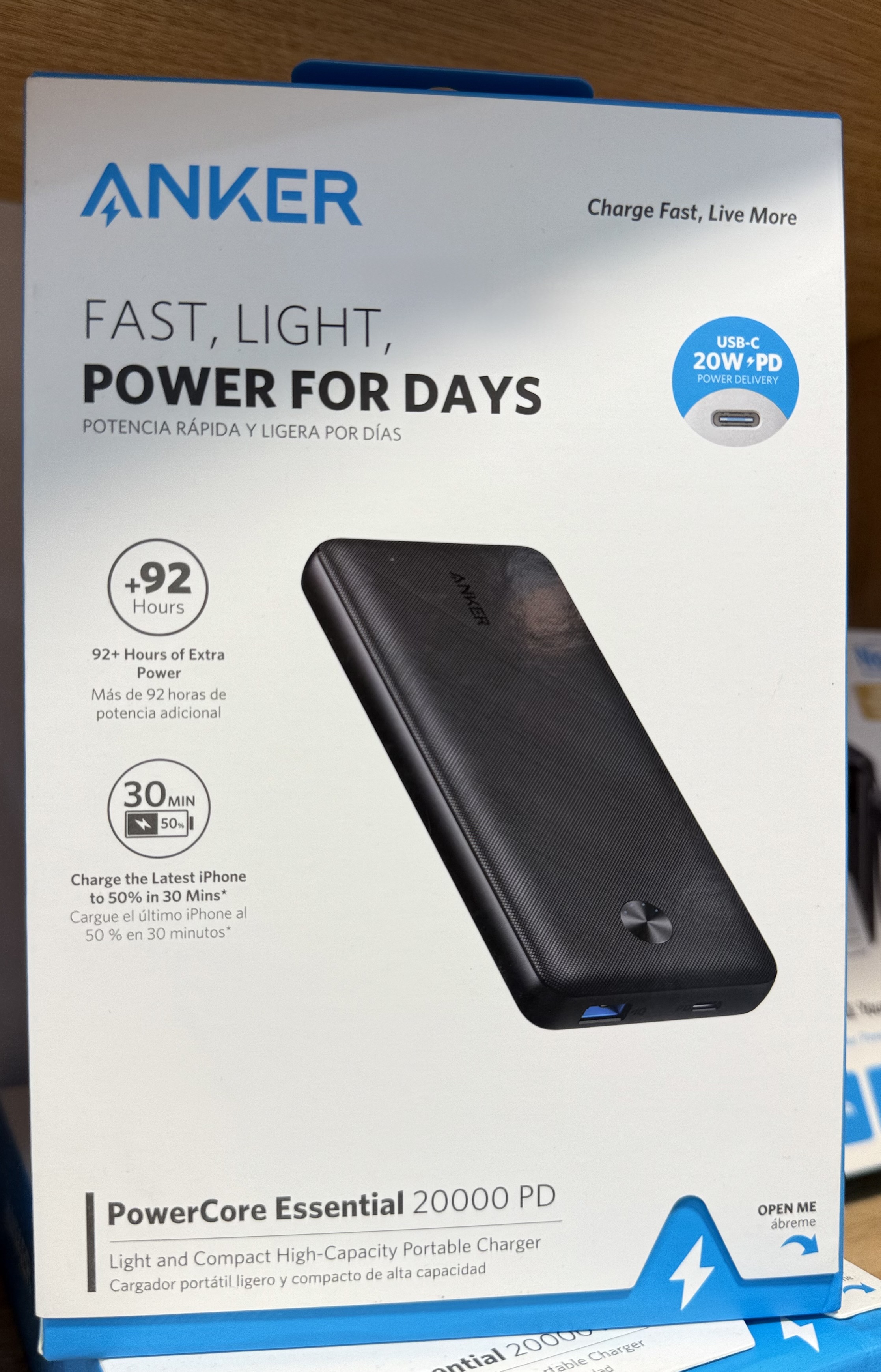 پاوربانک Anker A1287 PowerCore Essential 20000mAh | شارژ سریع ۲۰ وات USB‑C PD کانکتور USB Type C، سازگار با انواع گوشی‌های موبایل، تبلت، دوربین دیجیتال و موزیک‌پلیرها، جنس بدنه پلاستیک